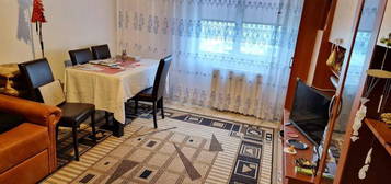 Apartament 3 camere decomandat etaj 4 Piatra Neamt