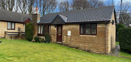 Bungalow to rent in The Crest, Bradley, Huddersfield, West Yorkshire HD2