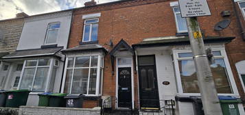 Terraced house to rent in Wattis Road, Bearwood, Smethwick B67