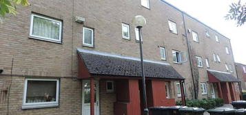 2 bedroom maisonette to rent