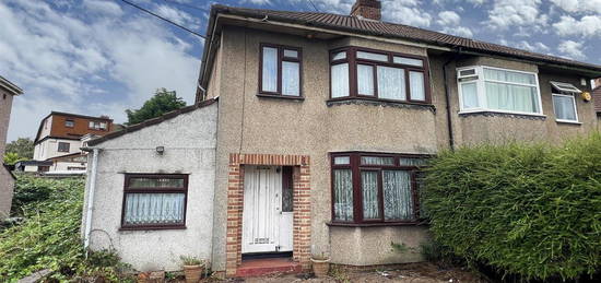 3 bed semi-detached house for sale