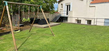 Maison Mesnard La Barotiere 6 pièce(s) 130 m2