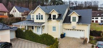Großes Einfamilienhaus im kanadischen Stil in Reimsbach - über 320 m² Wfl. - Garten - Garage - ELW