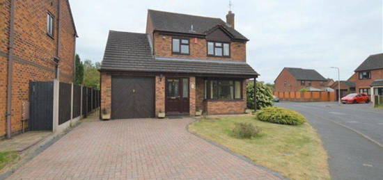 3 bed detached house for sale