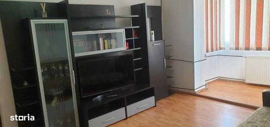 Apartament cu 2 camere, de inchiriat