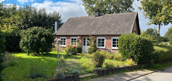 Garten mit kleinem Haus in Bönstrup ab 1.12.  zu vermieten