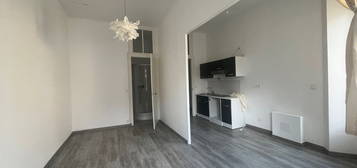 Appartement T1 à louer, rue Dugommier