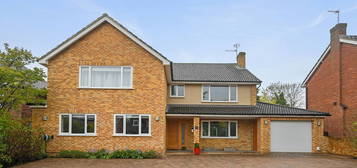 5 bed detached house for sale