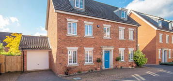 5 bedroom detached house for sale