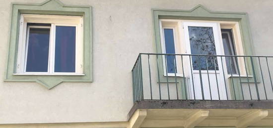 Villach Zentrum - Garconniere ca 30² mit Balkon; 2 Zimmer, Vorraum, Bad mit Waschmaschine