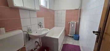 Apartment for rent students preffered are females