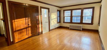 450 N. Few, 450 N Few St APT 3, Madison, WI 53703