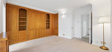 Flat to rent in Campden Hill Road, Kensington, London W8