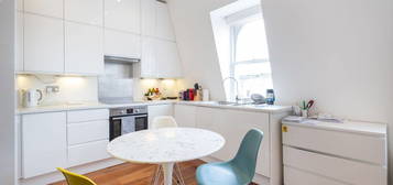 Flat to rent in Hornton Street, London W8