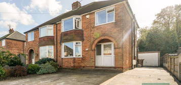 3 bed semi-detached house for sale