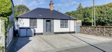 4 bedroom detached bungalow for sale