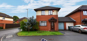 Link-detached house for sale in Knightlow Avenue, Willenhall, Coventry CV3