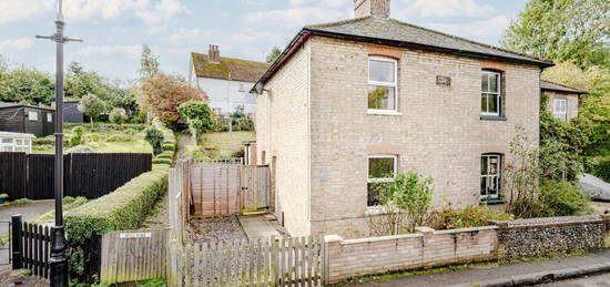 2 bedroom semi-detached house for sale