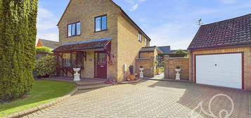 4 bed detached house for sale