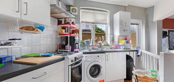 Maisonette for sale in Woodmansterne Road, London SW16