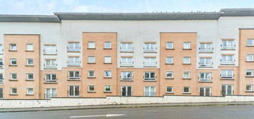 1 bedroom ground floor flat for sale