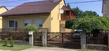 Eladó 4 szobás Győrújbarát a Zrínyi utcában