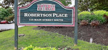 115 Main St S #57, Newmarket, ON L3Y 8J3