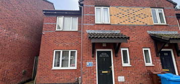 3 bedroom semi-detached house