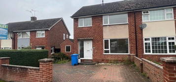 3 bed semi-detached house to rent