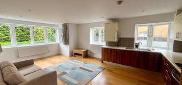 2 bed flat to rent