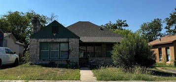 438 Vanderbilt St, San Antonio, TX 78210