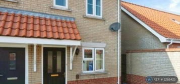 2 bedroom semi-detached house