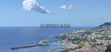 Apartamento T4 em Funchal (Santa Maria Maior) de 134,00 m²