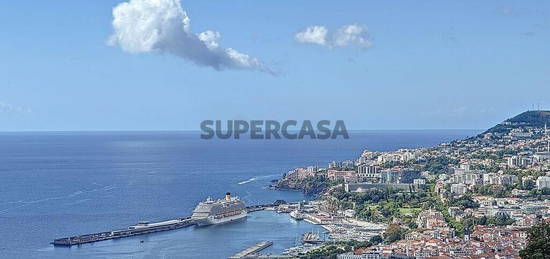 Apartamento T4 em Funchal (Santa Maria Maior) de 134,00 m²