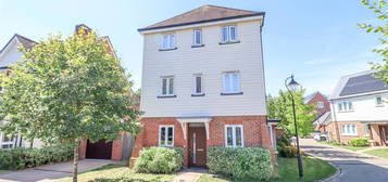 3 bed detached house for sale