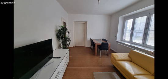 Pronájem bytu 4+1 79 m² (Jednopodlažní)