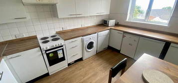 3 bedroom flat to rent