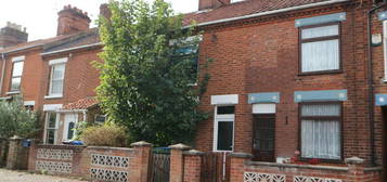 Terraced house for sale