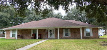 1621 Elm St, New Iberia, LA 70560