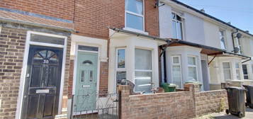 Terraced house to rent in Westfield Road, Southsea PO4