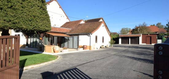 Maison à vendre 6 pièces proche de LONS LE SAUNIER (39)