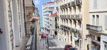 Halles de Biarritz / Apt 5 pièces / 112 m²