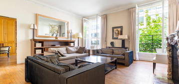 Coup de coeur - appartement familial, 5 pièces, 201 m² - Charme de l’ancien et belle copropriété – Paris 16e