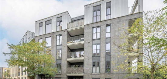 Flat for sale in Offenham Road, London SW9