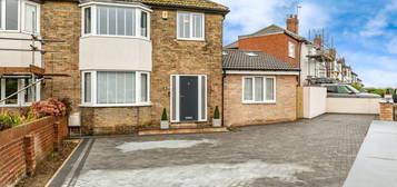 3 bed semi-detached house for sale