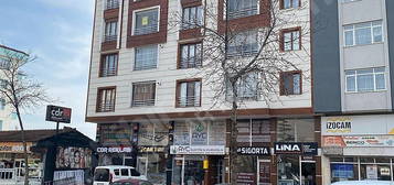 ANA CADDE ÜZERİNDE ARA KAT SATILIK LÜX 2+1 DAİRE