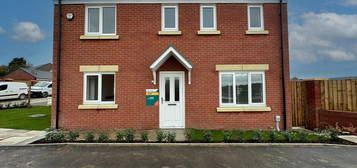 4 bed detached house to rent