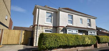 2 bedroom detached house for sale