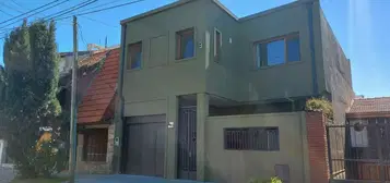 Casa Alquiler 5 ambientes a estrenar, 240m2, Oeste, Saenz Peña 1700, Quilmes Oeste, Zona Sur