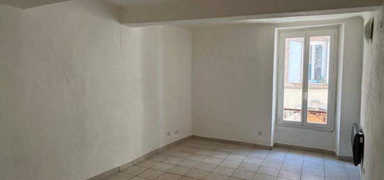 Appartement à louer Salernes